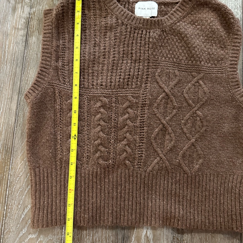 CUTEST Pink Rose Sweater Vest - Picture 5 of 9